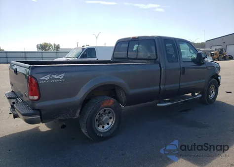 2002 Ford F250 Super Duty из США, поврежденный, VIN 1FTNX21F42EC92595